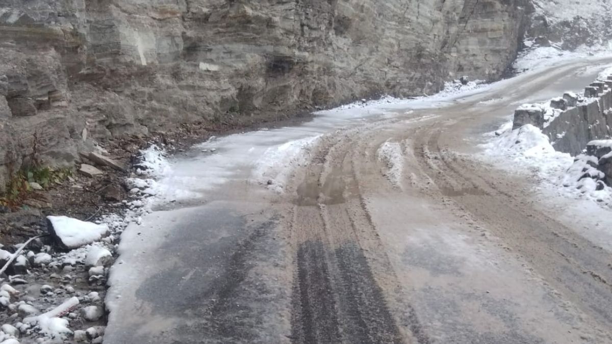Snowfall In Himachal लाहुलस्‍पीति और रोहतांग दर्रा में भारी बर्फबारी